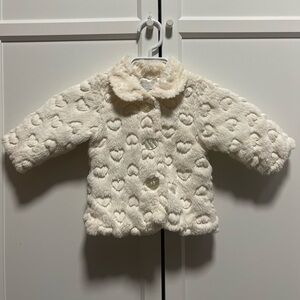 2 for 15$ ❤️ 9M ❤️ Adorable Cream Heart Pattern Kids Puffer Jacket